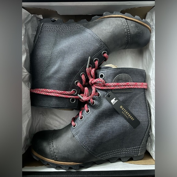 Sorel Brand PDX Lace Up Wedge Moto Ankle Boots Lexie Wedge Grey Quarry, 9.5 - Picture 4 of 13